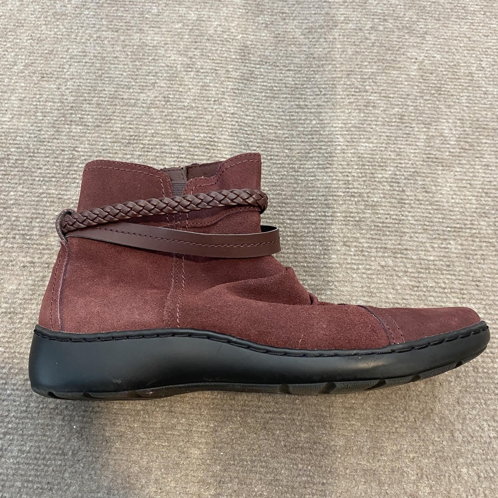 Clarks Boots Womens Size 10 Red Suede Ankle Booties Braided‎ Strap Zip Comfort